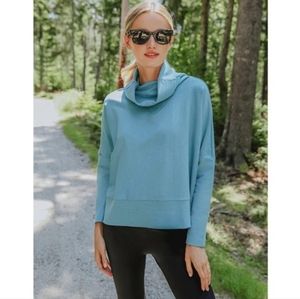 BUY ONLY😊NWOT! Tuckernuck Bright Blue Rollins Funnel Neck Pullover